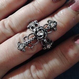 Elegant Silver Floral Cross Ring